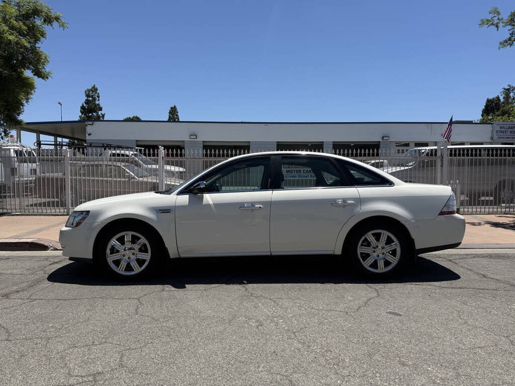 2009 FORD Taurus