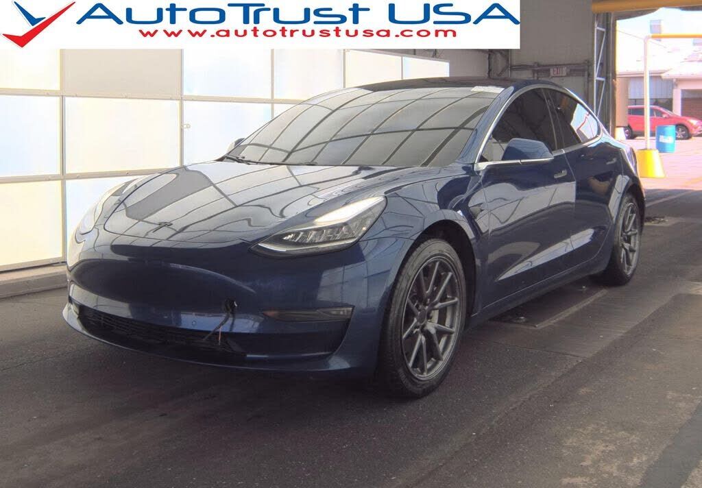 2018 TESLA Model 3