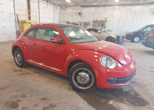 2013 VOLKSWAGEN Beetle