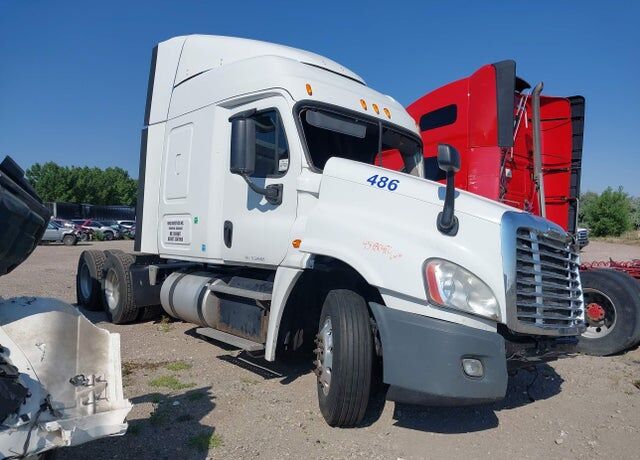 2015 FREIGHTLINER Cascadia