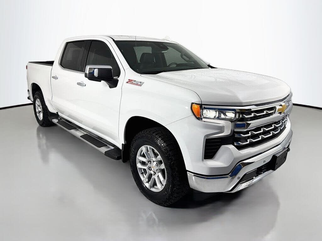 2025 CHEVROLET Silverado