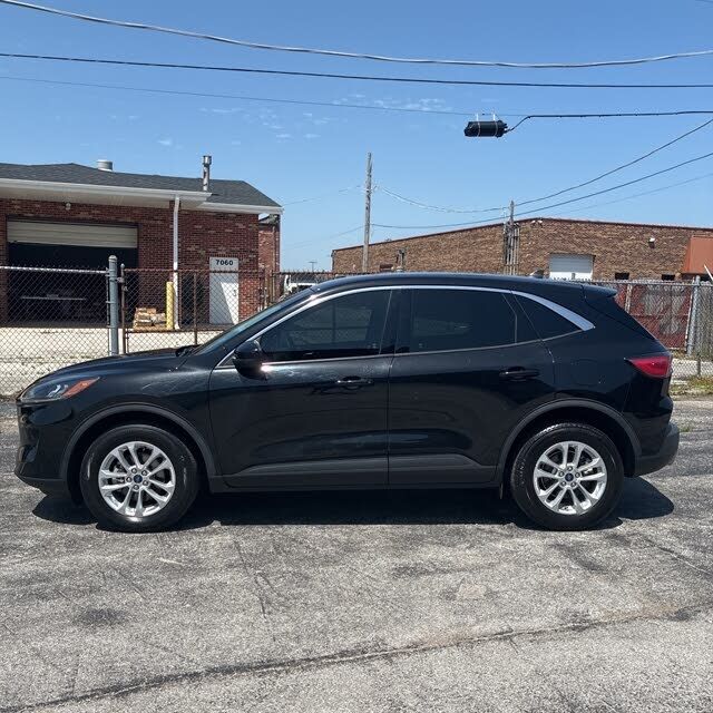 2020 FORD Escape