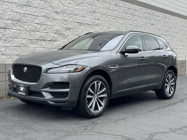 2017 JAGUAR F-Pace