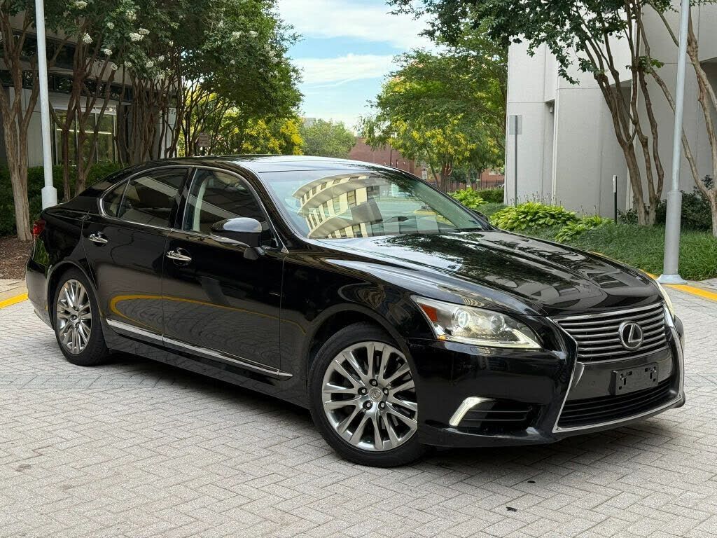 2013 LEXUS LS