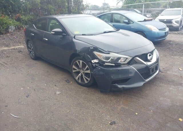 2016 NISSAN Maxima
