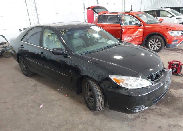 2002 TOYOTA Camry