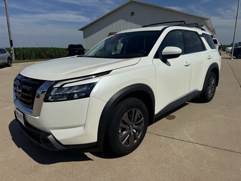 2023 NISSAN Pathfinder
