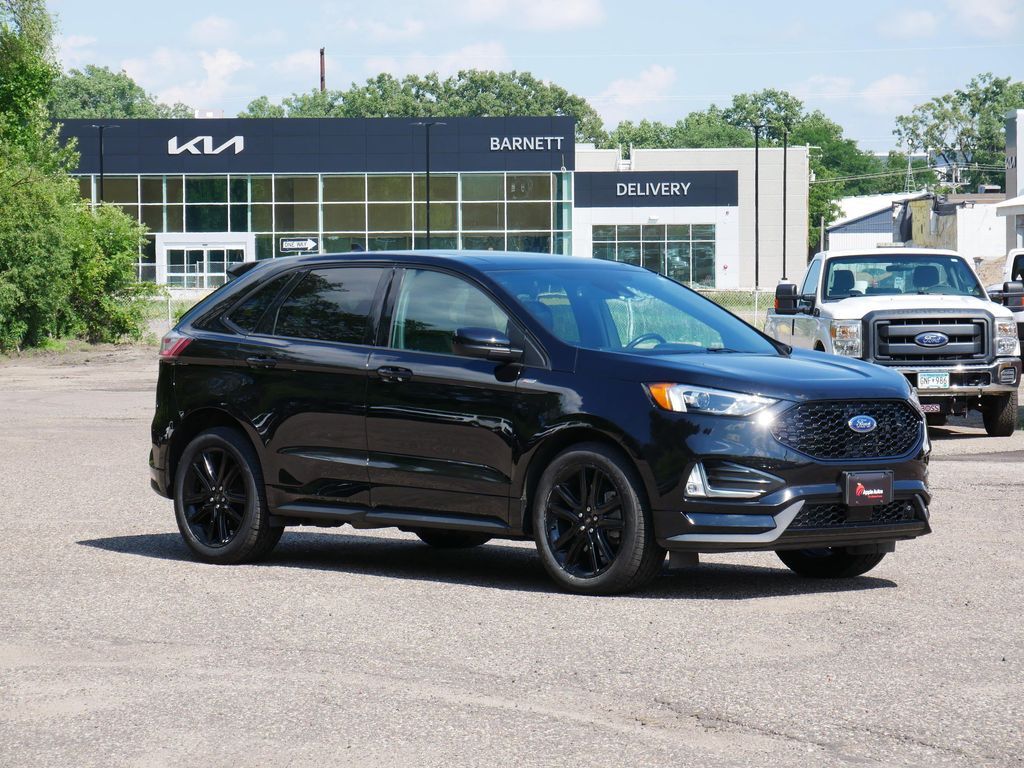 2023 FORD Edge