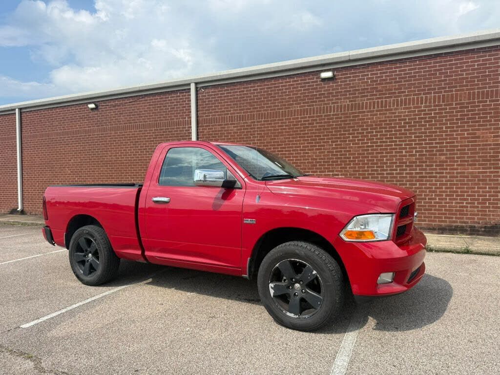2012 DODGE Ram