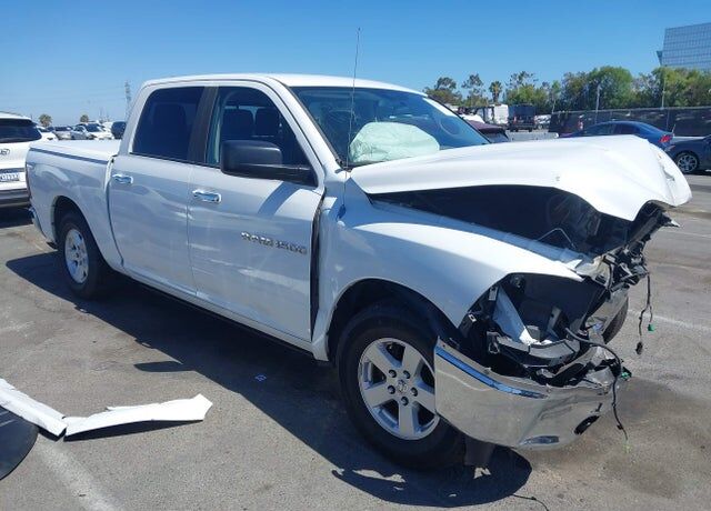 2011 DODGE Ram