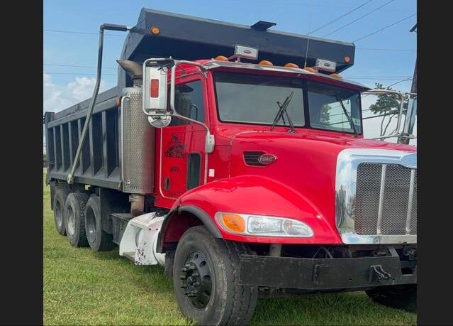 2006 PETERBILT 335