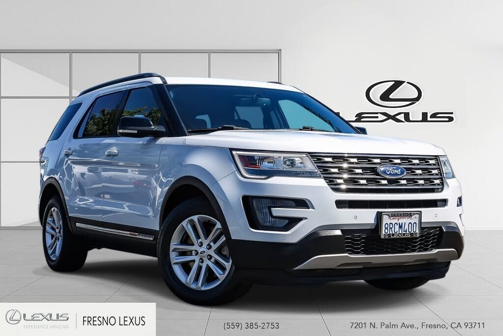 2017 FORD Explorer