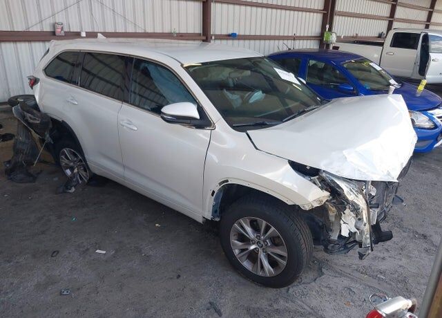 2016 TOYOTA Highlander