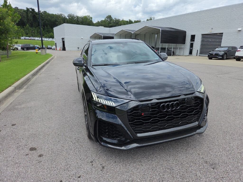 2021 AUDI RS Q8
