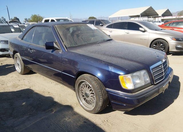 1995 MERCEDES-BENZ E-Class