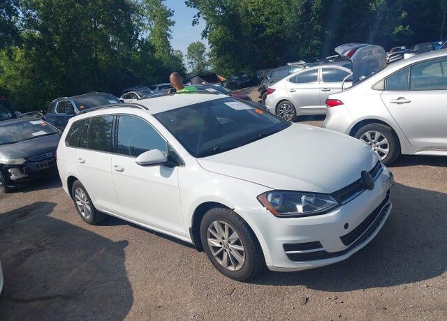 2017 VOLKSWAGEN Golf SportWagen