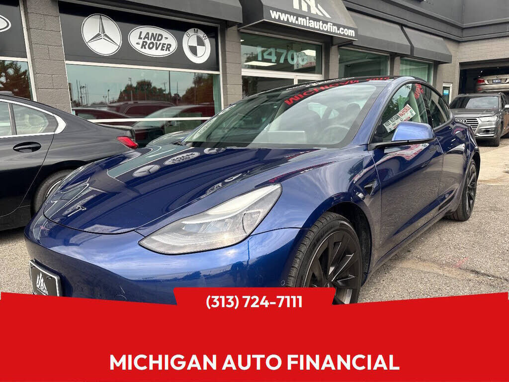 2022 TESLA Model 3