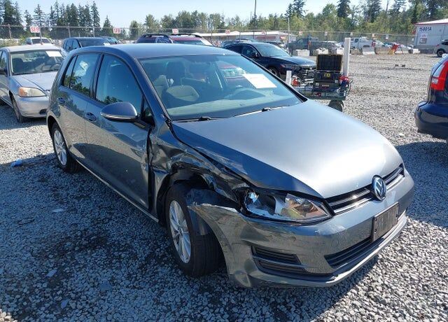 2016 VOLKSWAGEN Golf