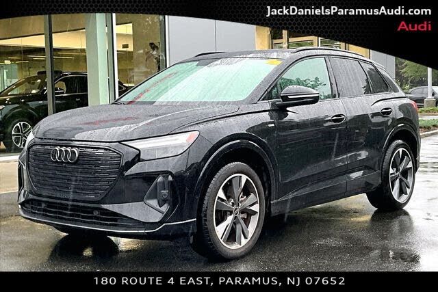 2023 AUDI Q4