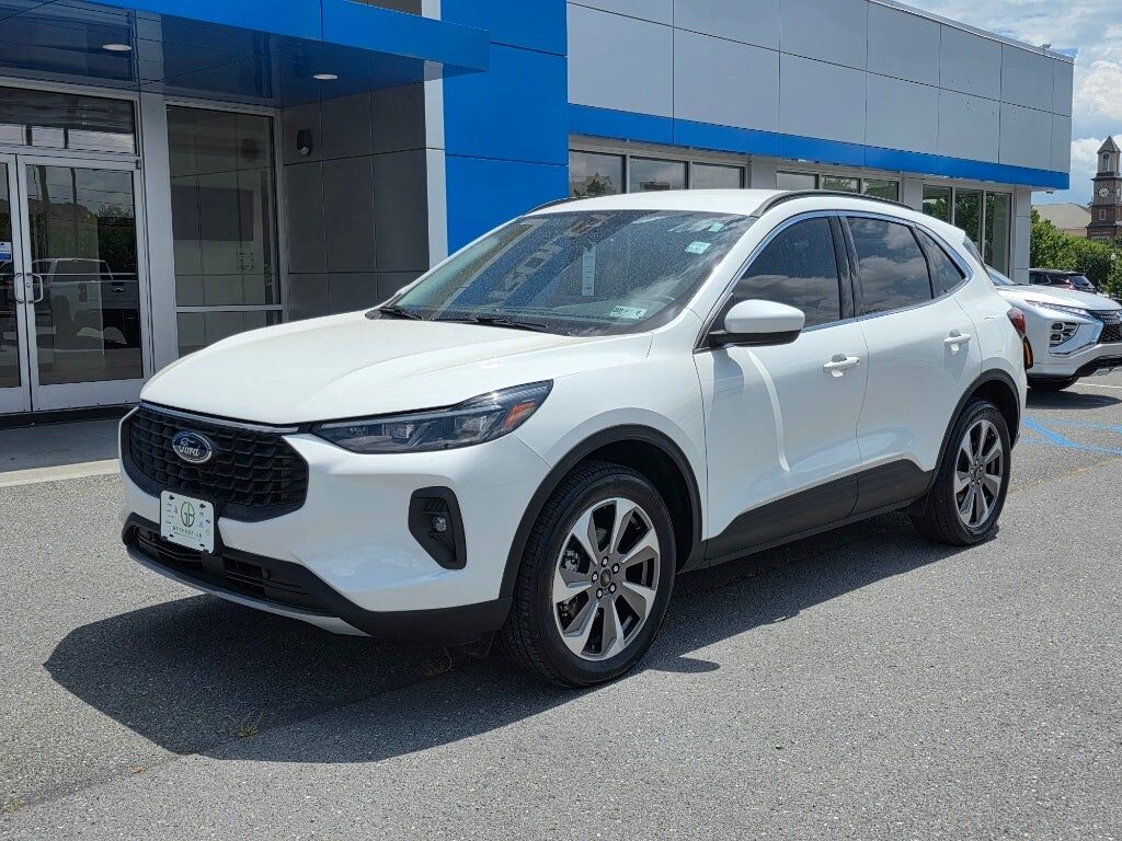 2025 FORD Escape