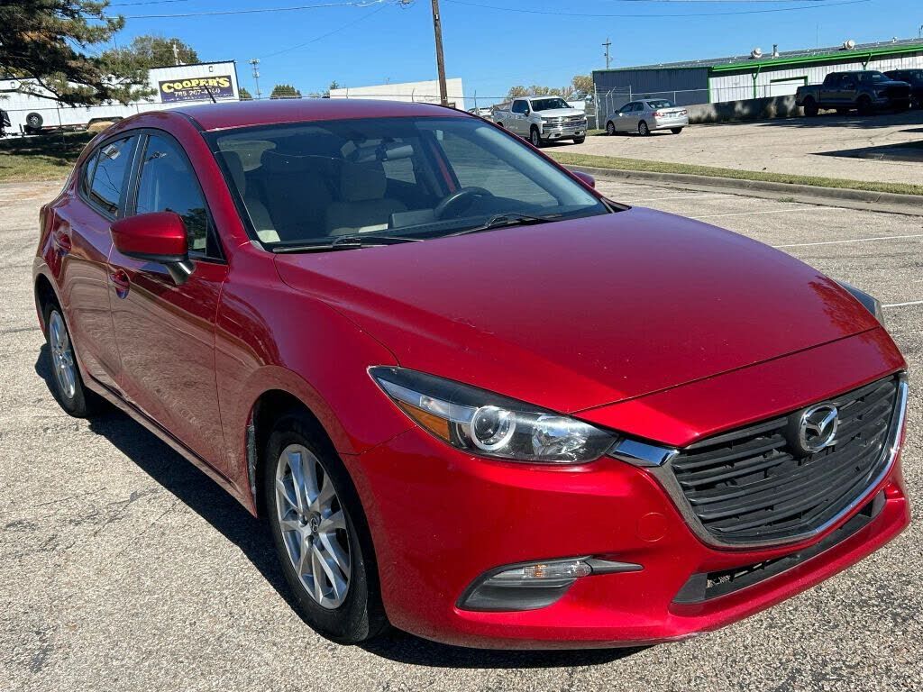 2017 MAZDA Mazda3