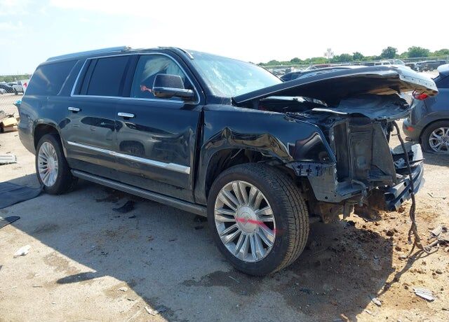 2017 CADILLAC Escalade ESV