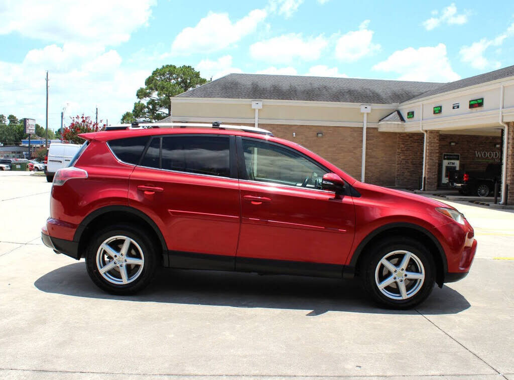 2016 TOYOTA RAV4