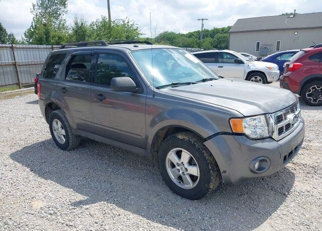 2009 FORD Escape
