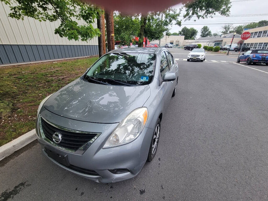 2014 NISSAN Versa