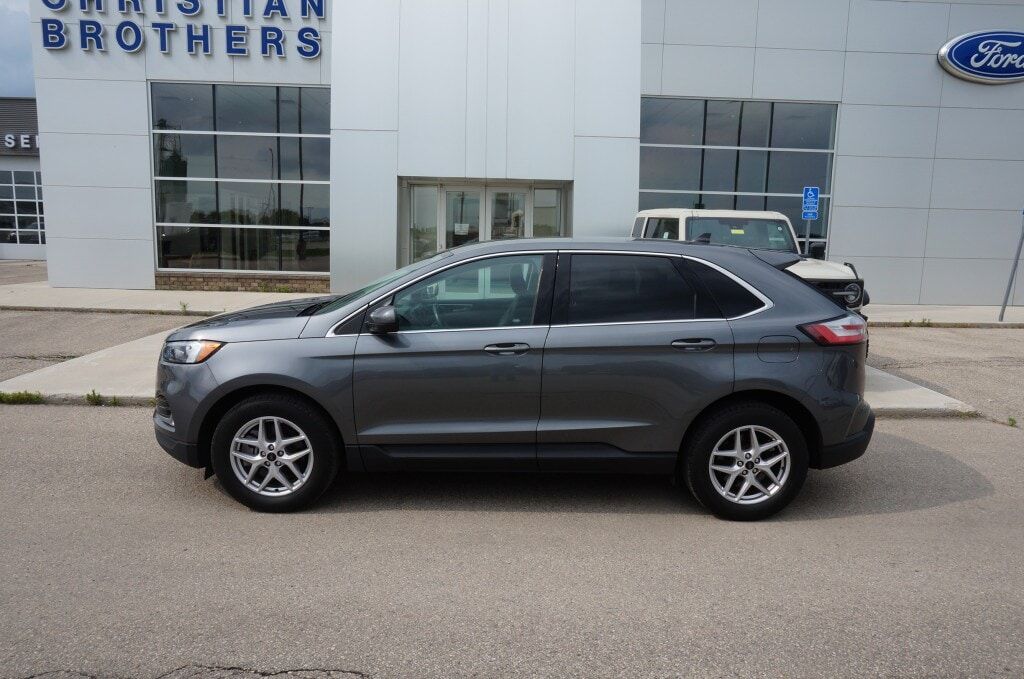 2023 FORD Edge