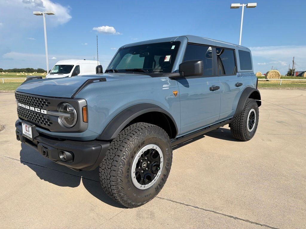 2025 FORD Bronco