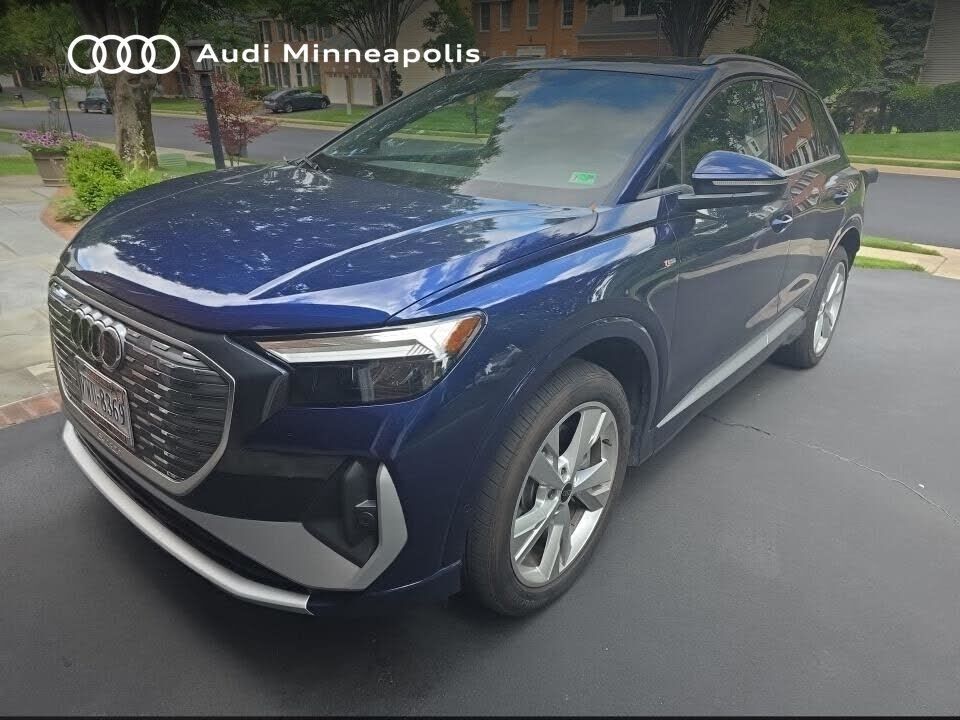 2023 AUDI Q4