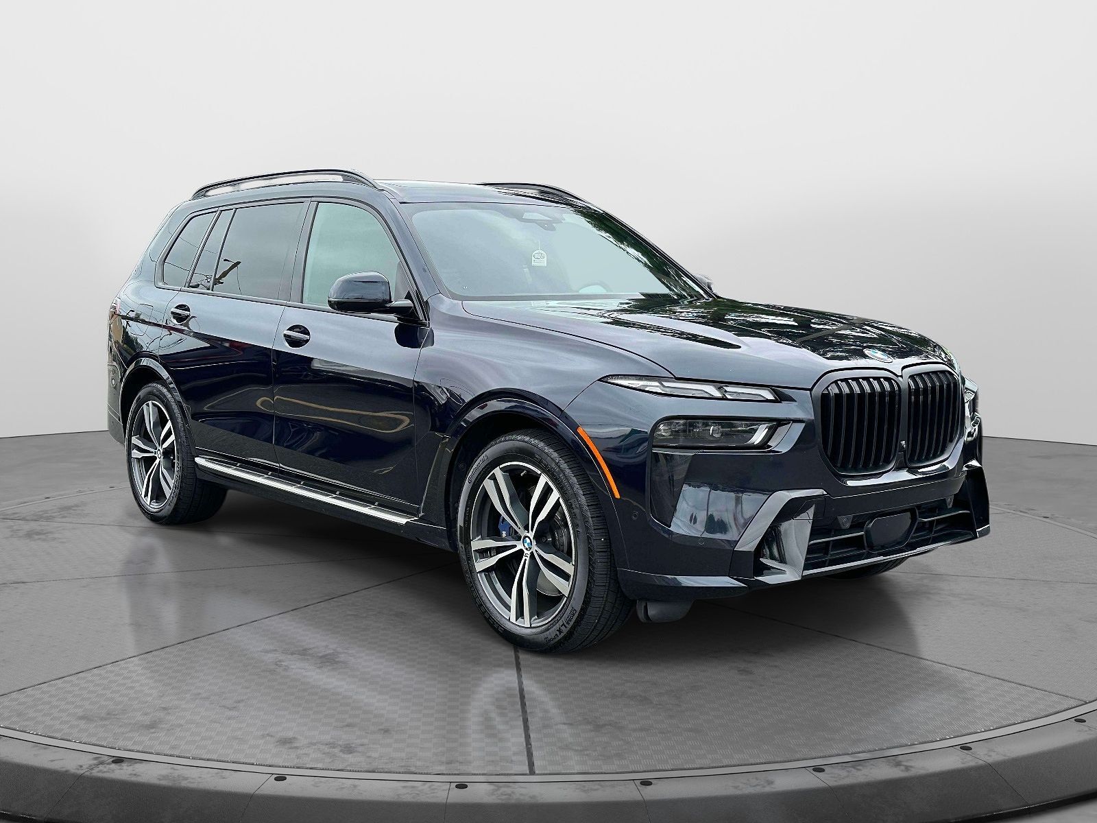 2023 BMW X7