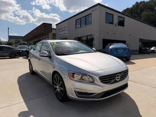 2018 VOLVO S60