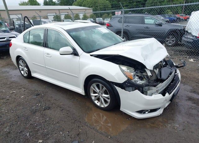 2014 SUBARU Legacy