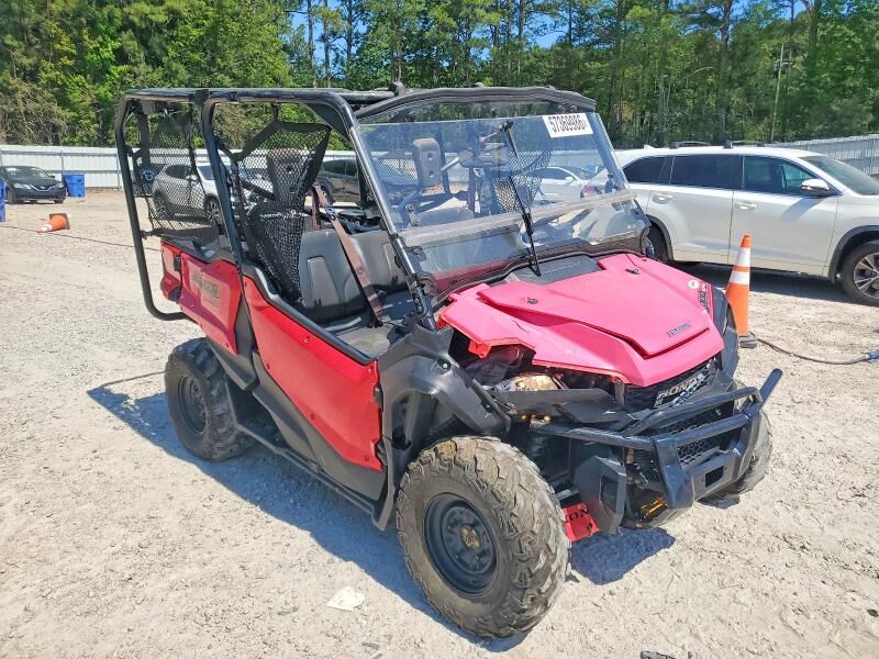 2016 HONDA Pioneer