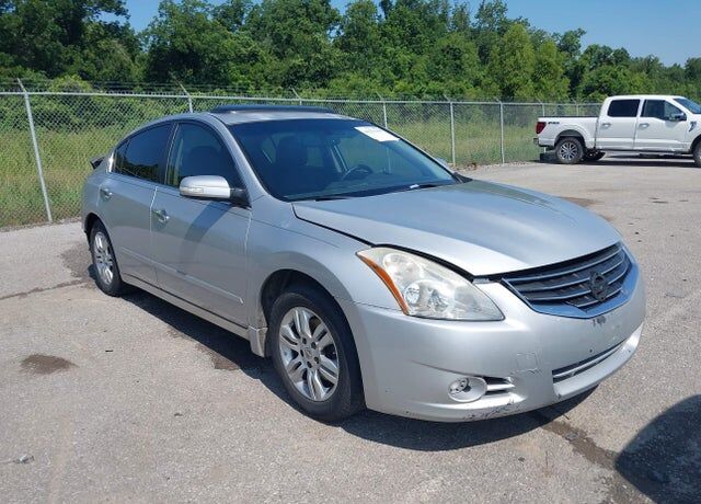 2012 NISSAN Altima