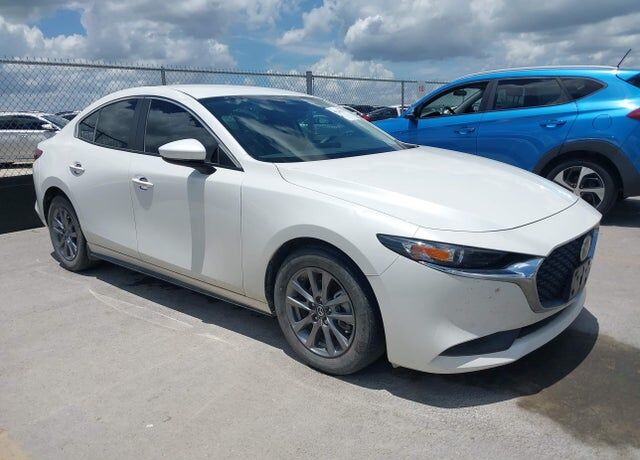 2024 MAZDA Mazda3