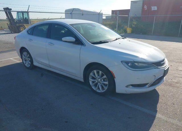 2015 CHRYSLER 200