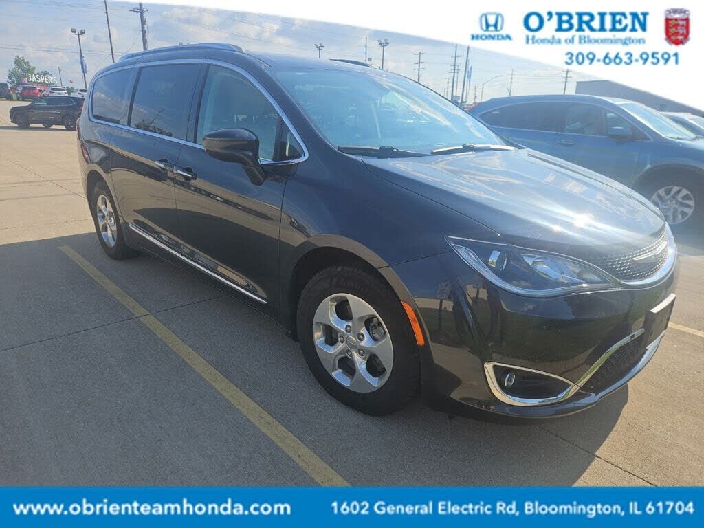 2020 CHRYSLER Pacifica