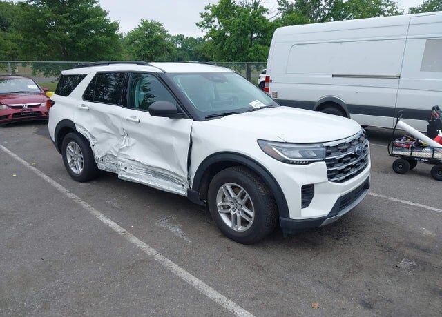 2025 FORD Explorer