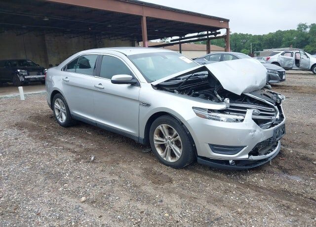 2013 FORD Taurus