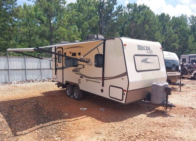 2016 FOREST RIVER Flagstaff Lite Weight Trailers