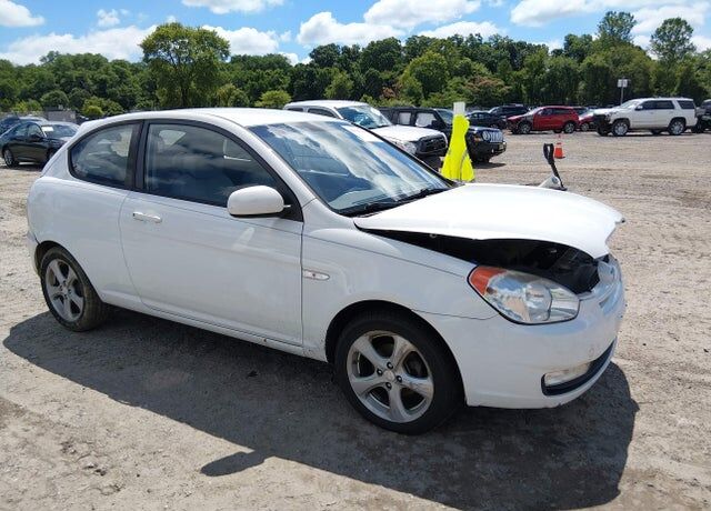2011 HYUNDAI Accent