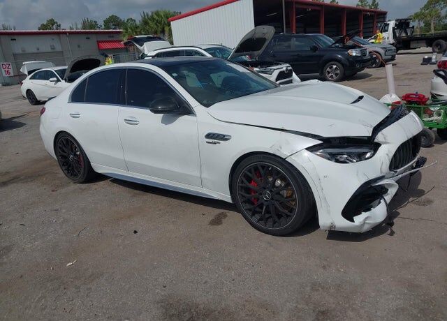 2025 MERCEDES-BENZ C-Class