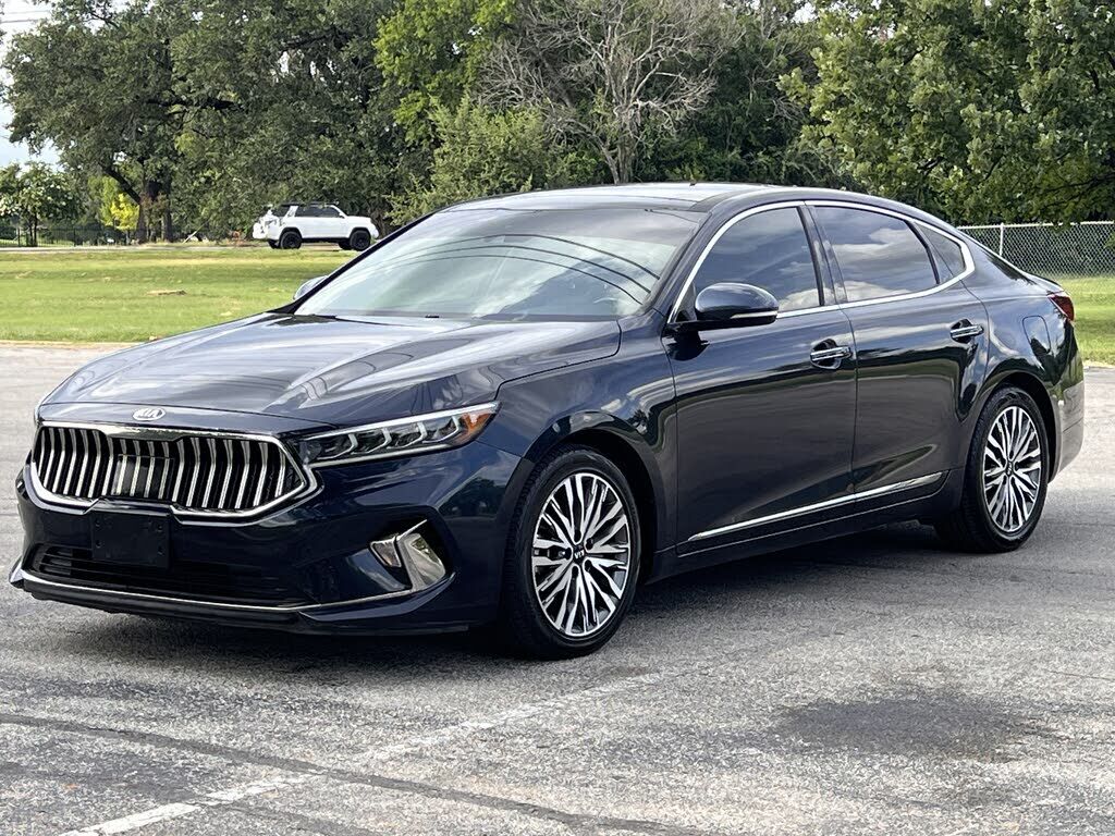 2020 KIA Cadenza