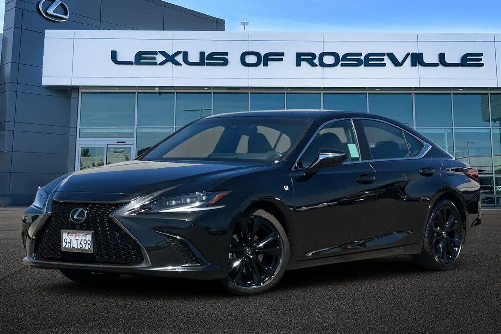 2023 LEXUS ES