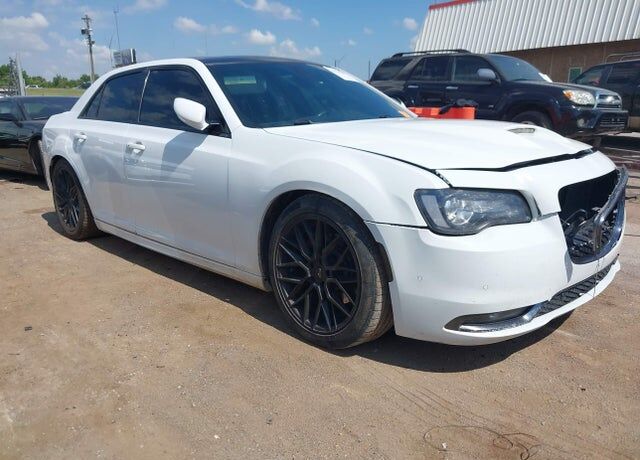 2016 CHRYSLER 300