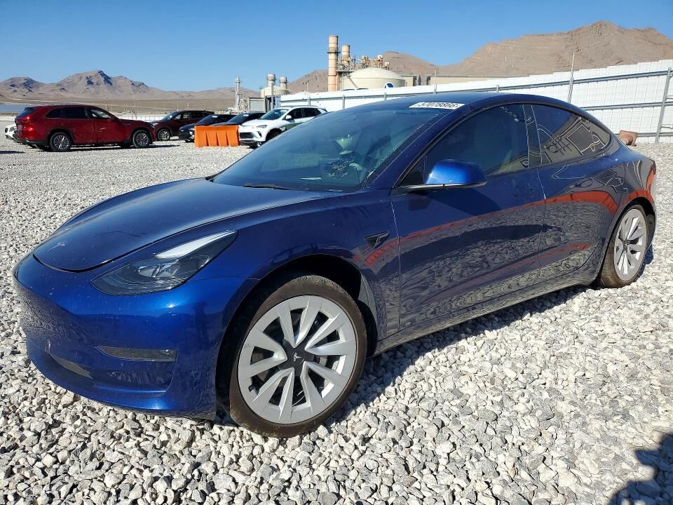 2023 TESLA Model 3