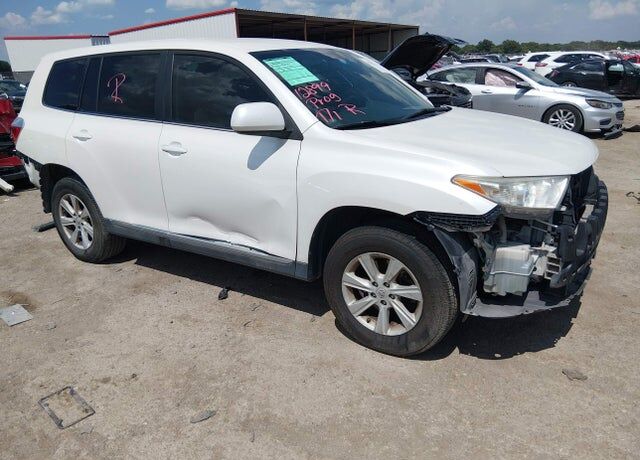 2013 TOYOTA Highlander
